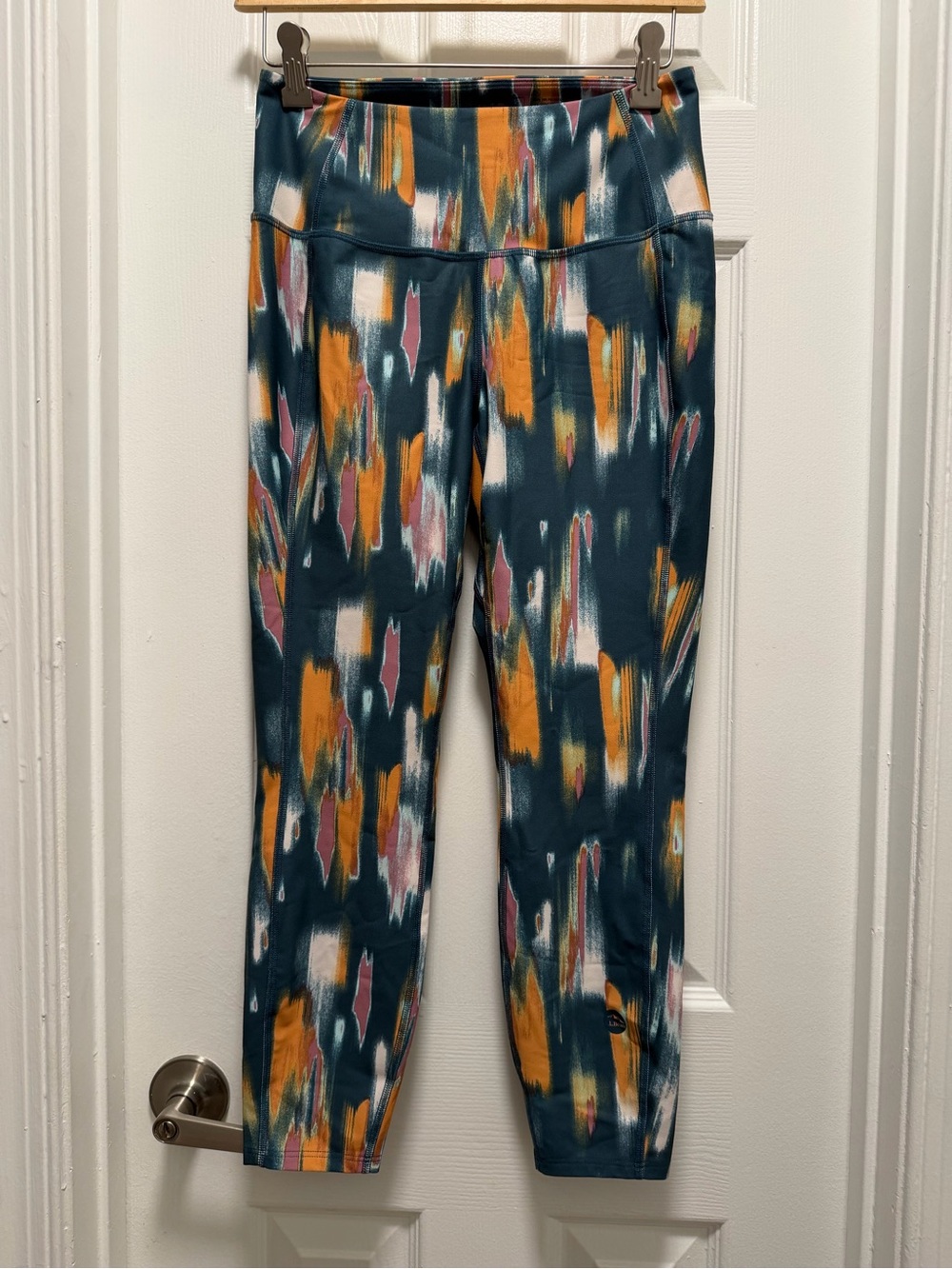 L.L. Bean Abstract Print Capri Leggings in Teal, Mustard & Pink
